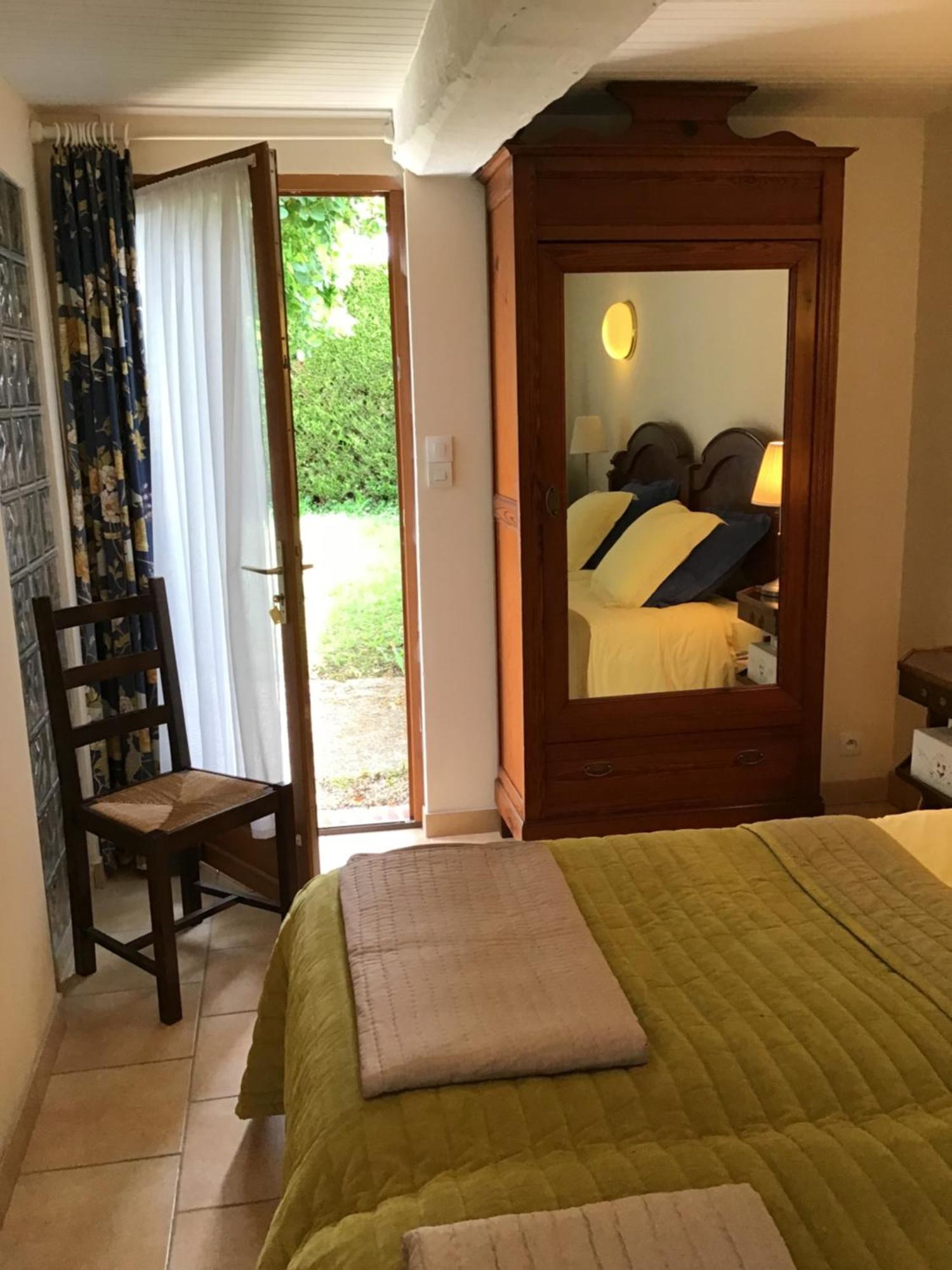 Le Clos Du Vivier Bed & Breakfast Valmont  Bagian luar foto